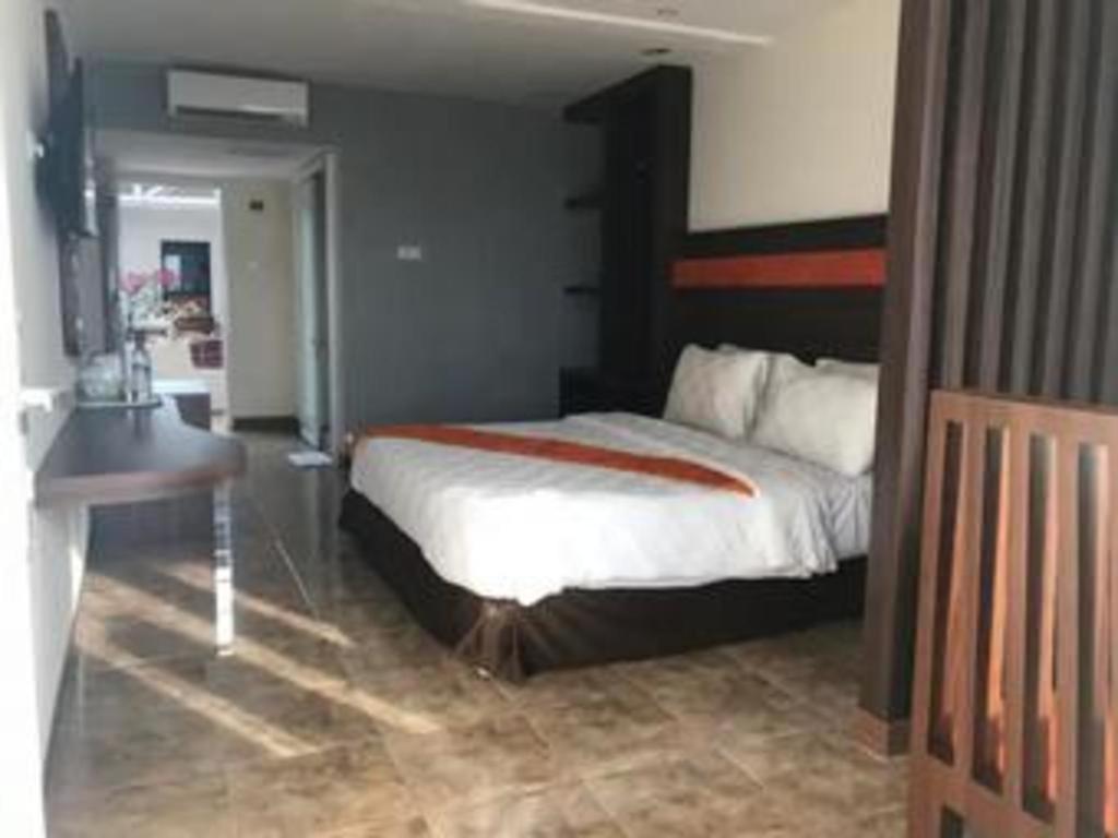 Satria Wisata Hotel Parepare Exterior foto