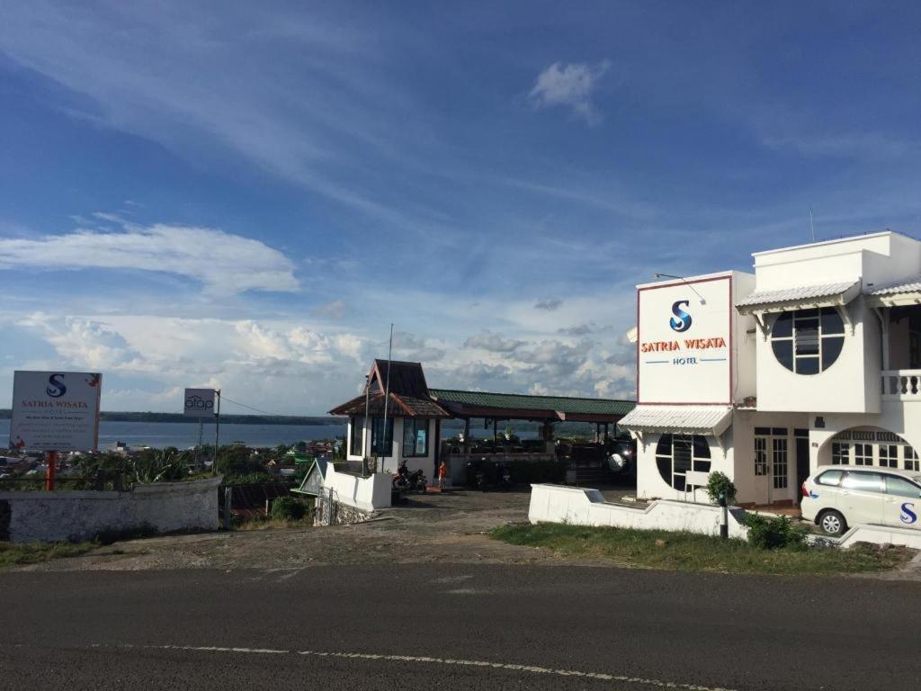 Satria Wisata Hotel Parepare Exterior foto
