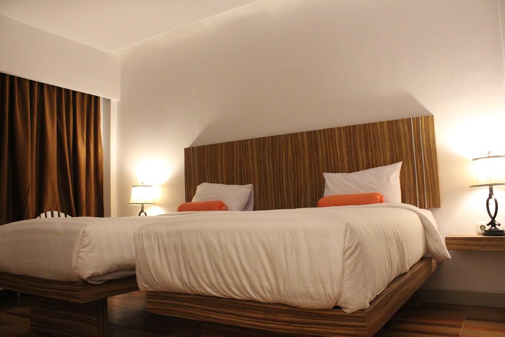 Satria Wisata Hotel Parepare Exterior foto