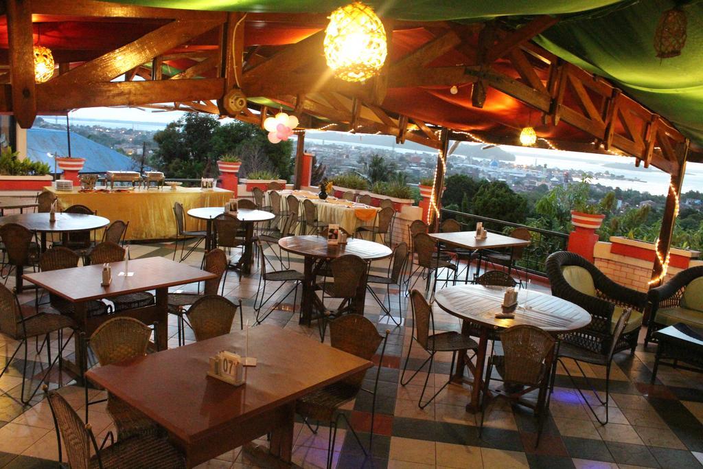 Satria Wisata Hotel Parepare Exterior foto
